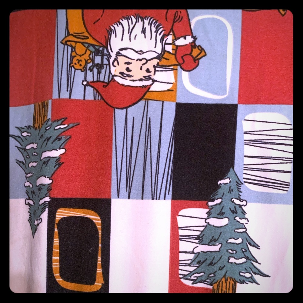 LulaRoe Classic Tee Christmas Edition